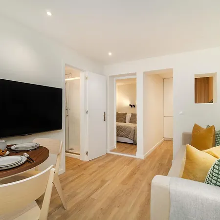 Daire Whome Cozy In The Heart Of Alfama Lisboa