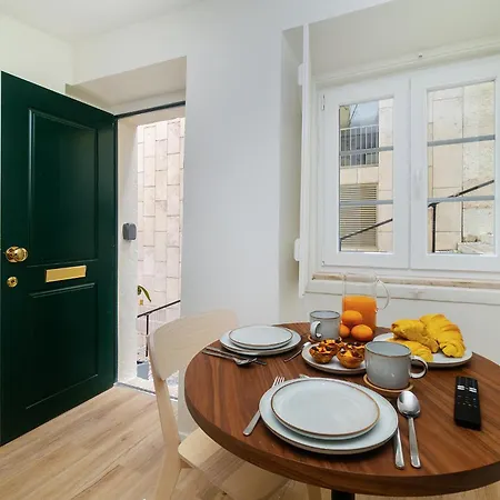 Whome Cozy In The Heart Of Alfama *