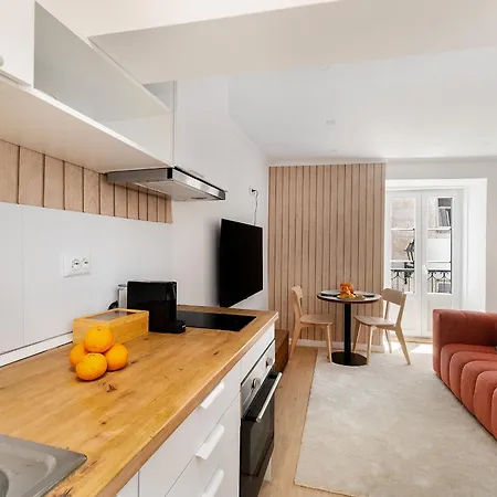 Whome Cozy In The Heart Of Bica شقة Lisboa